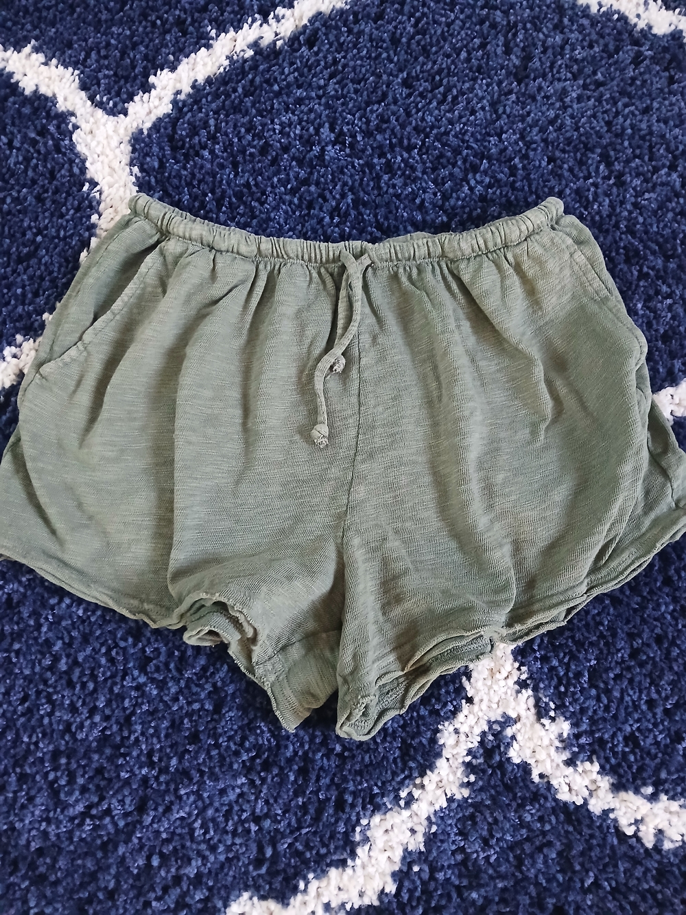 Olive Green Casual Drawstring Shorts